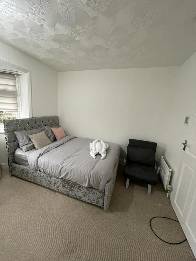 Alder En-Suites Self-Catering With Private Shower 1 사우샘프턴 외부 사진